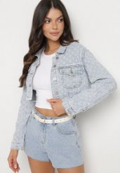 Jasnoniebieska Kurtka Jeansowa o Krótkim Kroju Zdobiona Przetarciami Zaritia. Niebieskie kurtki damskie Born2be, l, z aplikacjami, z jeansu, bez kaptura. Za 129.99 zł.