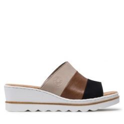 Klapki Rieker. Brązowe klapki damskie Rieker, bez wzorów, bez obcasa, bez zapięcia. Za 269.99 zł.