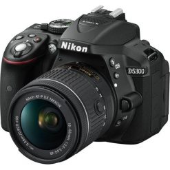 Nikon lustrzanka cyfrowa D5300 + 18-55 AF-P VR czarny. Lustrzanki cyfrowe NIKON. W wyprzedaży za 2,579.00 zł.