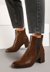 Brązowe Botki na Obcasie w Stylu Sztybletów Ozdobione Piorunem Alzinna. Brązowe botki damskie Born2be, bez wzorów, z jeansu, eleganckie, bez obcasa, na obcasie, bez zapięcia. Za 139.99 zł.