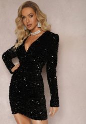Czarna Dopasowana Sukienka Kopertowa w Cekiny Vionella. Czarne sukienki damskie Renee, l, z aplikacjami, eleganckie, bez kołnierzyka, bez ramiączek, mini, dopasowane. Za 199.99 zł.