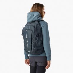 Plecak turystyczny unisex Swedemount Trail Backpack 30L. Niebieskie plecaki damskie SWEDEMOUNT, bez wzorów. W wyprzedaży za 224.99 zł.