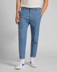 SPODNIE MĘSKIE LEE TAPERED CHINO RINSE L70RNB36 112118725. Eleganckie spodnie męskie Lee, bez wzorów, z jeansu. Za 209.99 zł.
