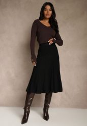 Czarna Dzianinowa Spódnica Plisowana o Rozkloszowanym Kroju Tuswia. Czarne spódnice damskie Renee, na co dzień, l, z aplikacjami, z dzianiny, klasyczne, z podwyższonym stanem, midi, proste. Za 69.99 zł.