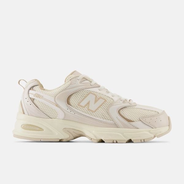 New Balance 530 MR530AA Sneakersy unisex. Brązowe buty sportowe męskie New Balance, bez wzorów, z syntetyku, bez zapięcia. Za 439.99 zł.