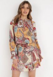 Beżowa Sukienka Dianothee. Brązowe sukienki damskie Born2be, l, z aplikacjami, boho, bez kołnierzyka, bez ramiączek, maxi. Za 29.99 zł.