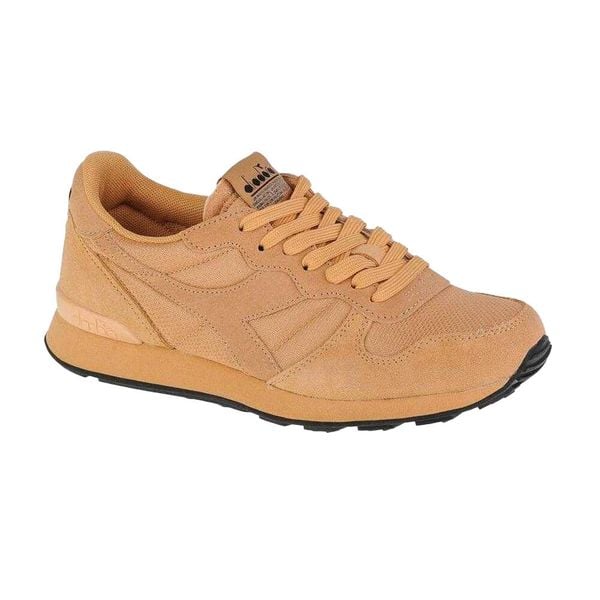 Trampki Męskie Skóra Camaro Manifesto. Brązowe trampki męskie Diadora, bez wzorów, z gumy, klasyczne, bez zapięcia. Za 330.99 zł.