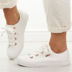 Białe trampki damskie Lee Cooper 4068. Białe trampki i tenisówki damskie Lee Cooper, bez wzorów, z gumy, bez zapięcia. Za 159.00 zł.