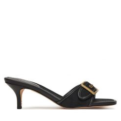 Klapki Coach. Czarne klapki damskie Coach, bez wzorów, bez obcasa, bez zapięcia. Za 889.99 zł.