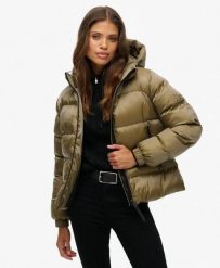 Superdry Pikowana kurtka Hooded Luxe Sports – Wodoodporna. Zielone kurtki męskie Superdry, bez wzorów, z materiału, eleganckie, bez kaptura. Za 602.00 zł.