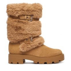 Botki Guess. Brązowe botki damskie Guess, z aplikacjami, bez obcasa, na płaskiej podeszwie, bez zapięcia. Za 764.99 zł.