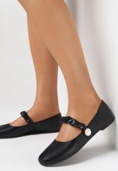 Czarne Balerinki Kasseis. Czarne balerinki damskie Born2be, z aplikacjami, bez obcasa, na płaskiej podeszwie, bez zapięcia. Za 39.99 zł.