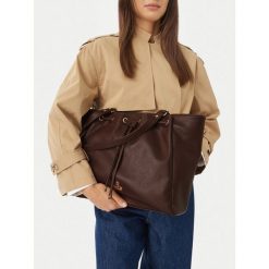 Torebka Beverly Hills Polo Club. Brązowe shopperki damskie Beverly Hills Polo Club, bez wzorów, bez dodatków. Za 279.99 zł.