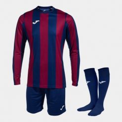 Zestaw szortów i skarpetek Joma Inter Classic. Czerwone skarpety męskie Joma, bez wzorów, z dresówki. Za 362.50 zł.