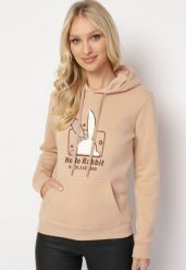 Beżowa Bluza Dzianinowa z Kapturem i Nadrukiem Jubida. Brązowe bluzy damskie Born2be, l, z aplikacjami, z dzianiny, casualowe, bez ramiączek, z kapturem. Za 84.99 zł.