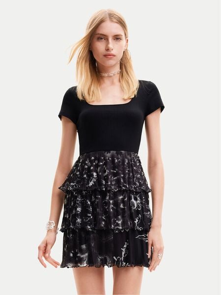 Desigual Sukienka codzienna San Francisco 24SWVK23 Czarny Regular Fit. Czarne sukienki damskie Desigual, na co dzień, l, bez wzorów, z syntetyku, bez kołnierzyka, bez ramiączek, proste. Za 299.99 zł.