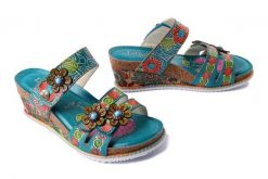 LAURA VITA 0006694 BONITO19 turquoise, klapki damskie. Klapki damskie Laura Vita, na lato, bez wzorów, ze skóry, bez obcasa, na koturnie, bez zapięcia. Za 276.43 zł.