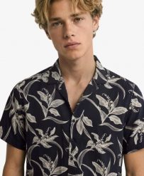 Superdry Koszula krótkim rękawem Hawaiian Print Canna Leaves Navy. Niebieskie koszule damskie Superdry, na lato, l, bez wzorów, z bawełny, wakacyjne, bez kołnierzyka, bez ramiączek. Za 223.50 zł.