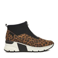 Botki Rieker. Czarne botki damskie Rieker, bez wzorów, bez obcasa, na koturnie, bez zapięcia. Za 289.99 zł.