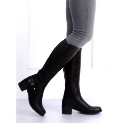 Oficerki na obcasie czarne CH1961 Black. Czarne kozaki damskie ButyModne, bez wzorów, z gumy, bez obcasa, na obcasie, bez zapięcia. Za 139.00 zł.