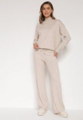 Jasnobeżowy Klasyczny Dzianinowy Komplet z Wiskozą Szerokie Spodnie i Sweter Półgolf Reillena. Brązowe swetry nierozpinane damskie Born2be, bez wzorów, z dzianiny, klasyczne, bez kołnierzyka, bez ramiączek. Za 129.99 zł.
