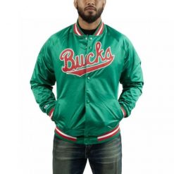 Kurtka męska do koszykówki NBA Milwaukee Bucks Lightweight Jacket. Zielone kurtki męskie Mitchell & Ness, m, bez wzorów, sportowe, bez kaptura. Za 459.00 zł.