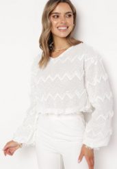 Biała Bluzka w Stylu Rustykalnym z Krótkimi Frędzlami Qasea. Białe bluzki damskie Born2be, bez wzorów, boho, bez kołnierzyka, bez ramiączek. Za 159.99 zł.