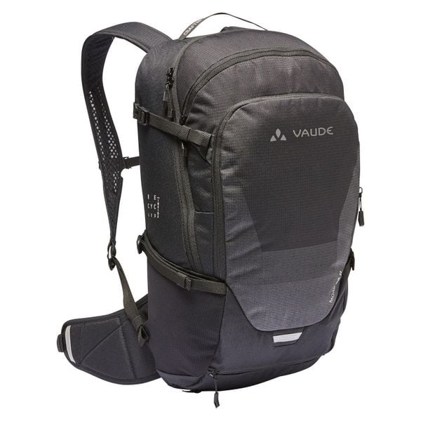 Plecak rowerowy Vaude Moab 20 II - black. Czarne plecaki męskie Vaude, bez wzorów, z materiału. Za 649.00 zł.