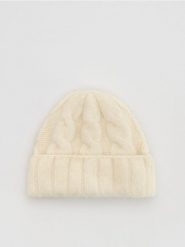 Czapka z wełną alpaki - złamana biel. Czapki damskie Reserved, bez wzorów, z wełny. Za 59.99 zł.