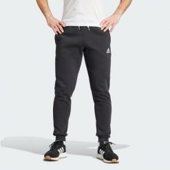 Entrada 22 Sweat Pants. Czarne spodnie sportowe męskie Adidas, bez wzorów, z dresówki, do piłki nożnej. Za 199.99 zł.