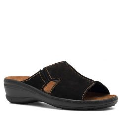 Klapki Go Soft. Czarne klapki damskie GO SOFT, bez wzorów, bez obcasa, bez zapięcia. Za 149.99 zł.