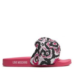Klapki LOVE MOSCHINO. Klapki damskie Love Moschino, bez wzorów, bez obcasa, bez zapięcia. Za 619.99 zł.