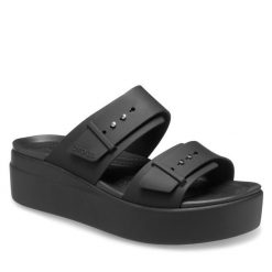 Klapki Crocs. Czarne klapki damskie Crocs, bez wzorów, bez obcasa, bez zapięcia. Za 189.99 zł.