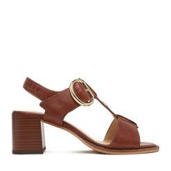 Sandały Beverly Hills Polo Club. Brązowe sandały damskie Beverly Hills Polo Club, bez wzorów, bez obcasa, na słupku, bez zapięcia. Za 332.99 zł.