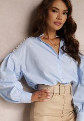 Jasnoniebieska Koszula Teepey. Niebieskie koszule damskie Renee, m, bez wzorów, eleganckie, bez kołnierzyka, bez ramiączek. Za 149.99 zł.