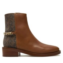 Botki MICHAEL Michael Kors. Brązowe botki damskie MICHAEL Michael Kors, bez wzorów, bez obcasa, na płaskiej podeszwie, bez zapięcia. Za 1,199.00 zł.