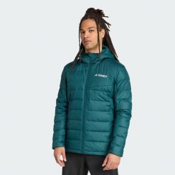 Kurtka z kapturem Terrex Multi Light Down CLIMAWARM. Zielone kurtki męskie Adidas, xs, bez wzorów, z puchu, sportowe, z kapturem. Za 649.00 zł.