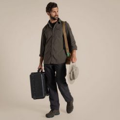 Koszula podróżnicza męska Craghoppers NosiLife Adventure LS Shirt III. Zielone koszule męskie Craghoppers, m, bez wzorów, casualowe, bez kołnierzyka, bez ramiączek. Za 355.89 zł.