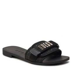 Klapki Guess. Czarne klapki damskie Guess, z aplikacjami, bez obcasa, bez zapięcia. Za 419.99 zł.