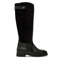 Kozaki Tommy Hilfiger. Czarne kozaki damskie Tommy Hilfiger, bez wzorów, bez obcasa, na płaskiej podeszwie, bez zapięcia. Za 699.99 zł.