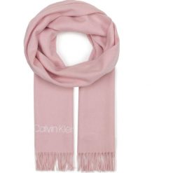 Szal CALVIN KLEIN - Classic Wool Scarf W K60K605961 Tea. Czerwone szaliki damskie Calvin Klein, bez wzorów, z materiału. Za 269.00 zł.