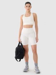 4F Legginsy kolarki treningowe damskie - białe L. Białe legginsy sportowe damskie 4F, l, bez wzorów, z dzianiny, z podwyższonym stanem, krótkie, na fitness i siłownię. W wyprzedaży za 79.99 zł.