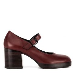 Czółenka Sergio Bardi. Czerwone czółenka damskie Sergio Bardi, bez wzorów, bez obcasa, bez zapięcia. Za 223.00 zł.