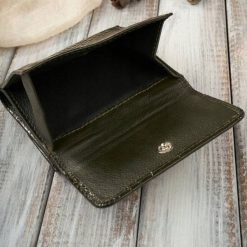 Paolo Peruzzi Portfel damski skórzany mały ciemnozielony croco z ochroną RFID AL-03-GB. Brązowe portfele damskie Paolo Peruzzi. Za 111.82 zł.