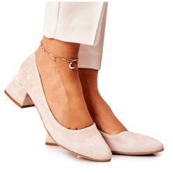 Lewski Shoes Zamszowe Czółenka Lewski 3118 Beżowe beżowy. Brązowe czółenka damskie bez wzorów, ze skóry, eleganckie, bez obcasa, na obcasie, bez zapięcia. Za 410.13 zł.