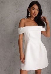 Biała Koktajlowa Sukienka Hiszpanka VICES Typu Bombka Iaonara. Białe sukienki damskie Renee, l, bez wzorów, bez kołnierzyka, bez ramiączek, mini, bombki. Za 189.99 zł.