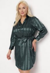 Zielona Koszulowa Satynowa Sukienka Mini w Paski Wiązana w Talii Vivanta. Zielone sukienki damskie Born2be, xl, bez wzorów, z satyny, bez kołnierzyka, bez ramiączek, mini, koszulowe. Za 64.99 zł.