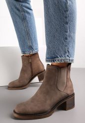 Ciemnobeżowe Botki na Słupku z Ekozamszu Otielo. Brązowe botki damskie Renee, bez wzorów, eleganckie, bez obcasa, na obcasie, bez zapięcia. Za 119.99 zł.
