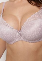 Ciemnoróżowy Biustonosz Push Up Ozdobiony Koronką i Cyrkoniami Verikellia. Czerwone biustonosze Renee, bez wzorów, z koronki. Za 34.99 zł.