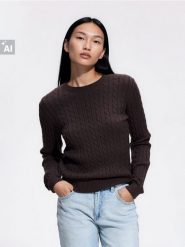Sweter z domieszką wiskozy - brązowy. Brązowe swetry nierozpinane damskie Reserved, l, bez wzorów, z dzianiny, bez kołnierzyka, bez ramiączek. Za 99.99 zł.